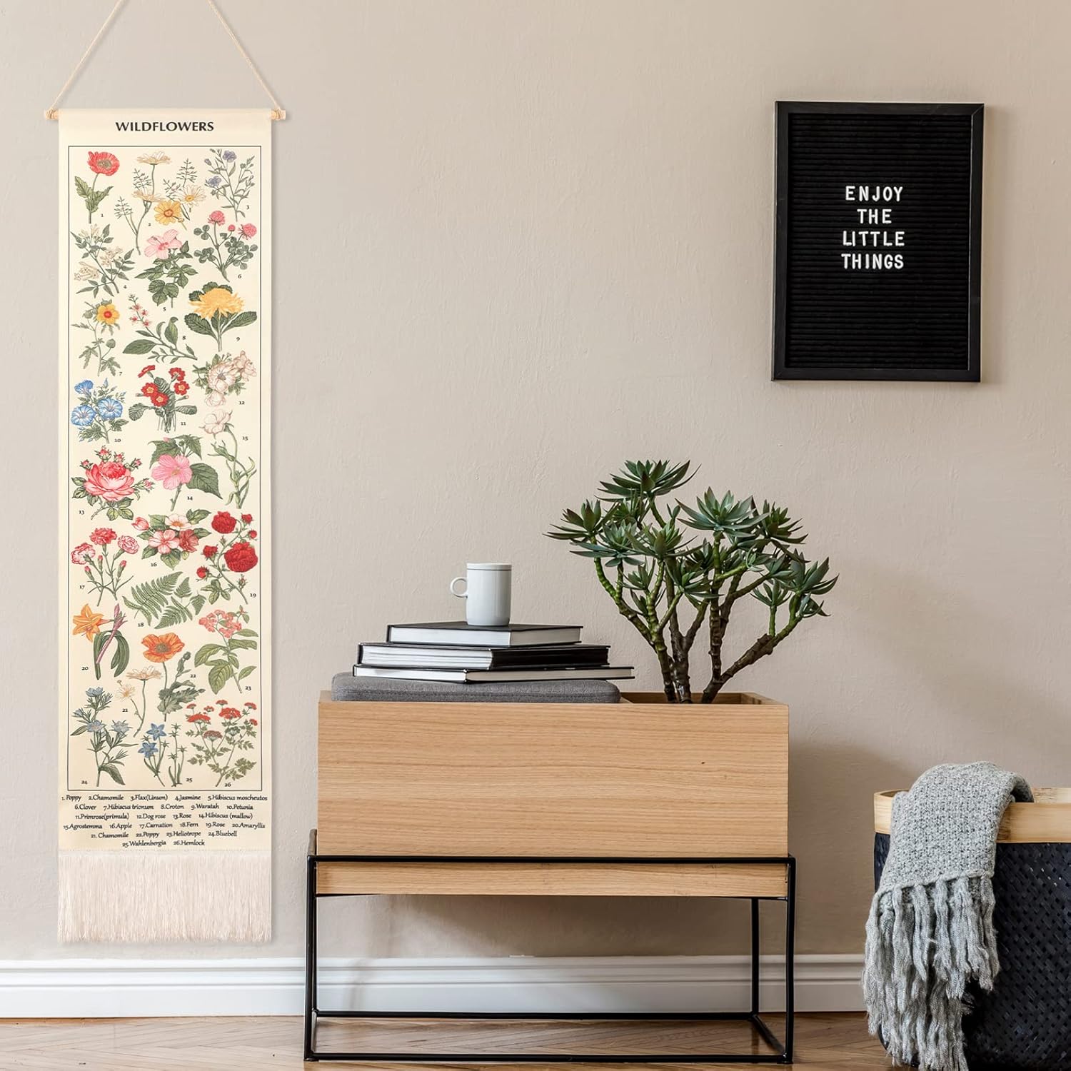 Geetery Vintage Floral Vertical Tapestry Wall Hanging Decor Long Flower Narrow Botanical Fabric Wall Art Hanging Reference Illustrative Tassel Tapestry for Bedroom Living Room Home Decor Gift(White)